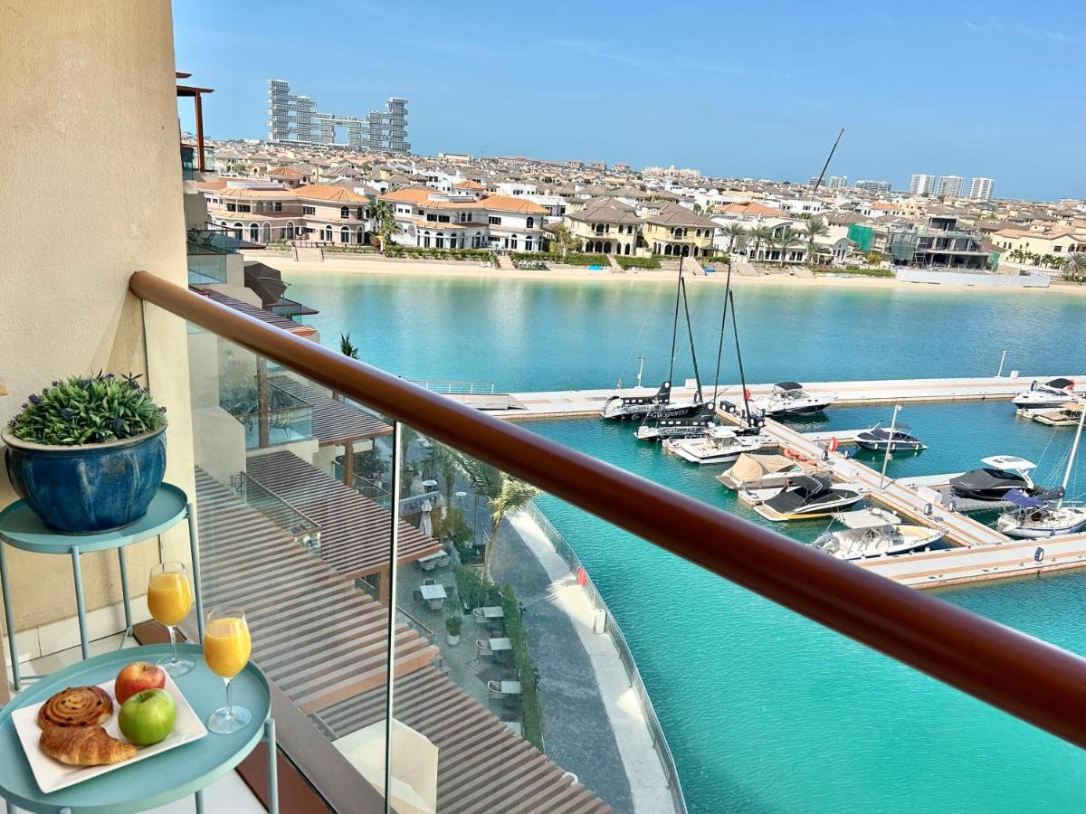 Luxury On The Palm With Marina View Balcony Apartman Dubaj Kültér fotó